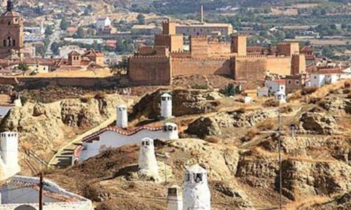 La Cueva De Guadix Villa Екстериор снимка