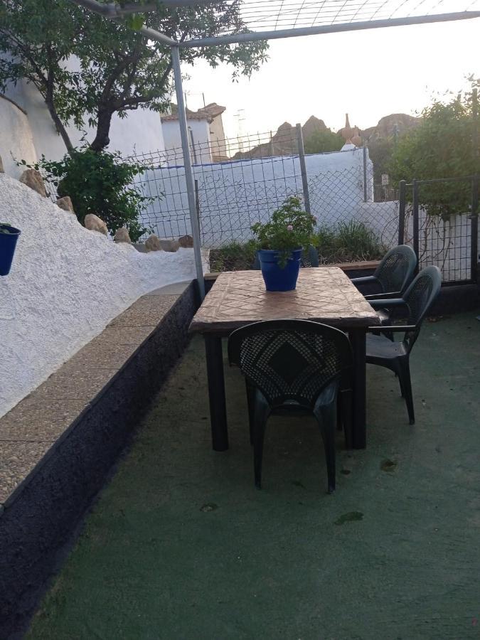 La Cueva De Guadix Villa Екстериор снимка