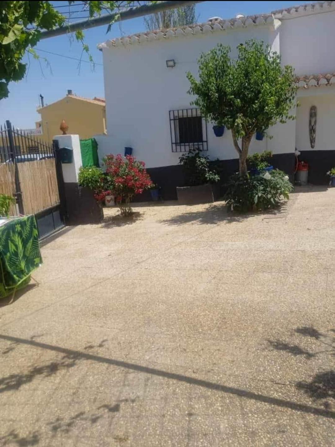 La Cueva De Guadix Villa Екстериор снимка
